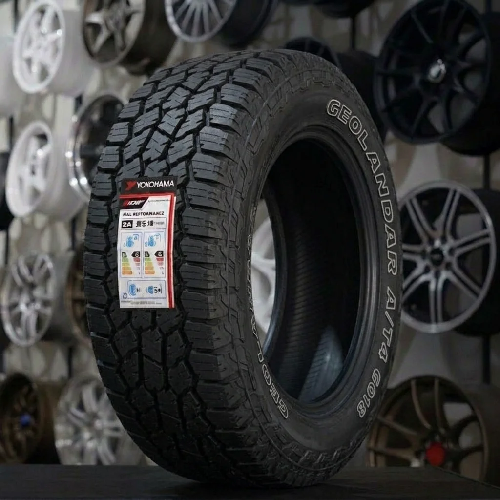 YOKOHAMA GEOLANDAR A/T4 G018 LT OWL 245\75 R17
